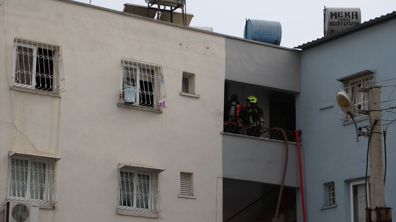 Mersin Toroslar'da Yangın: İtfaiye Ekipleri Olay Yerinde