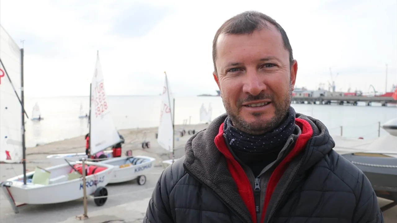 Milli Yelkenci Kutsal Güneş Kurnaz, 12. Türkiye Şampiyonluğunu Kazandı