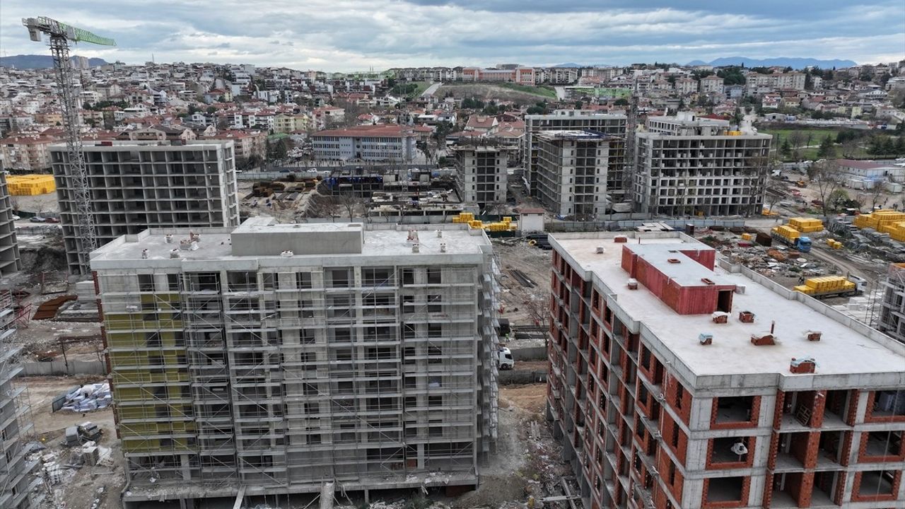 Müteahhitler Marmara Bölgesi'nde Kentsel Dönüşüm için Seferberlik İstiyor