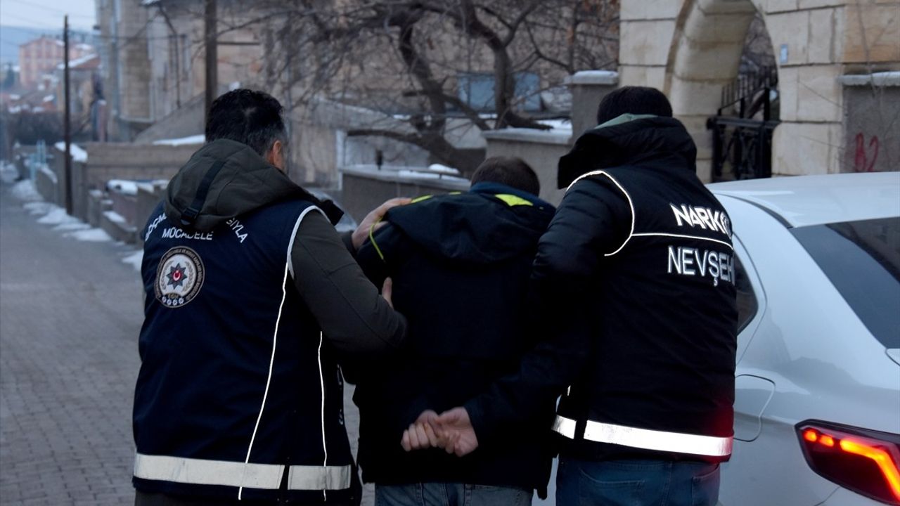 Nevşehir Merkezli Uyuşturucu Operasyonunda 26 Şüpheli Yakalandı