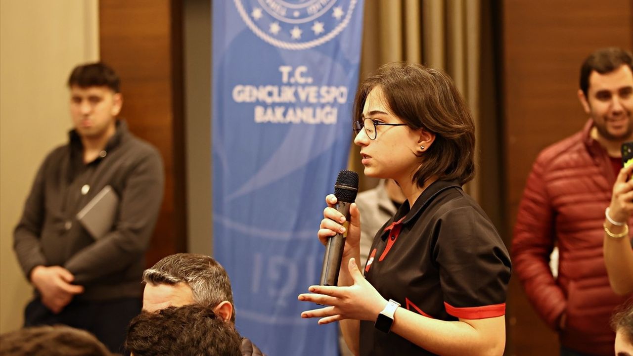 Olimpiyat Şampiyonu Okçular, Genç Sporcularla Deneyimlerini Paylaştı