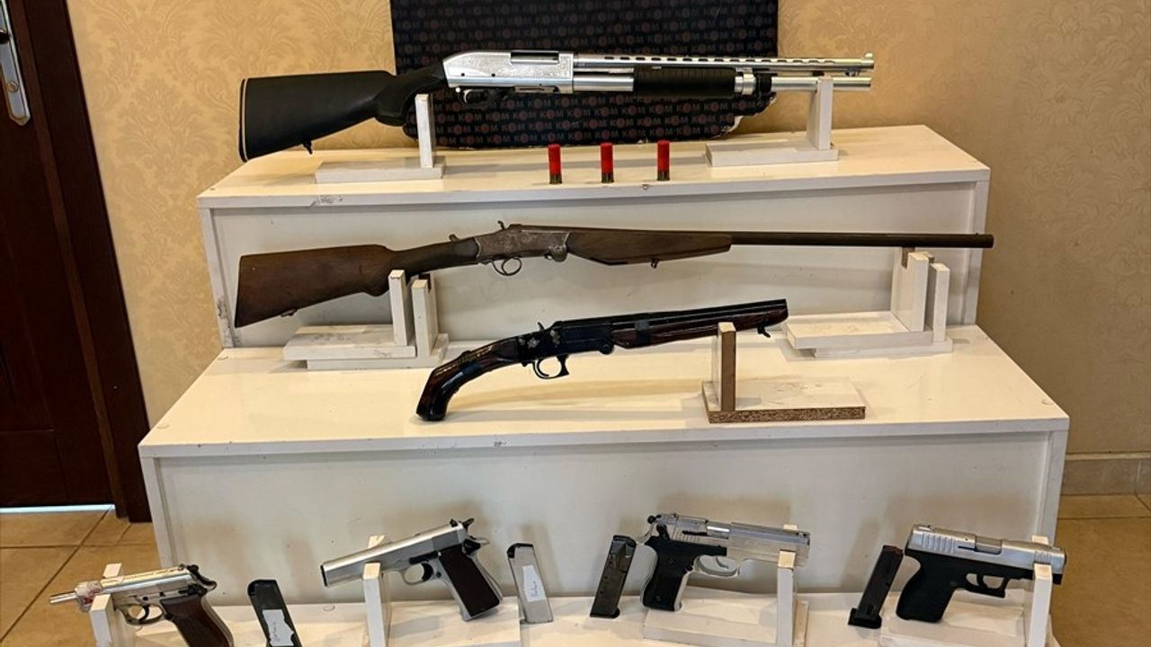 Osmaniye'de Silah Kaçakçılığı Operasyonunda 8 Gözaltı