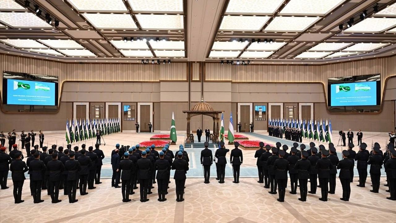 Özbekistan ve Pakistan, Yüksek Düzeyli Stratejik İşbirliği Konseyi Kuruyor