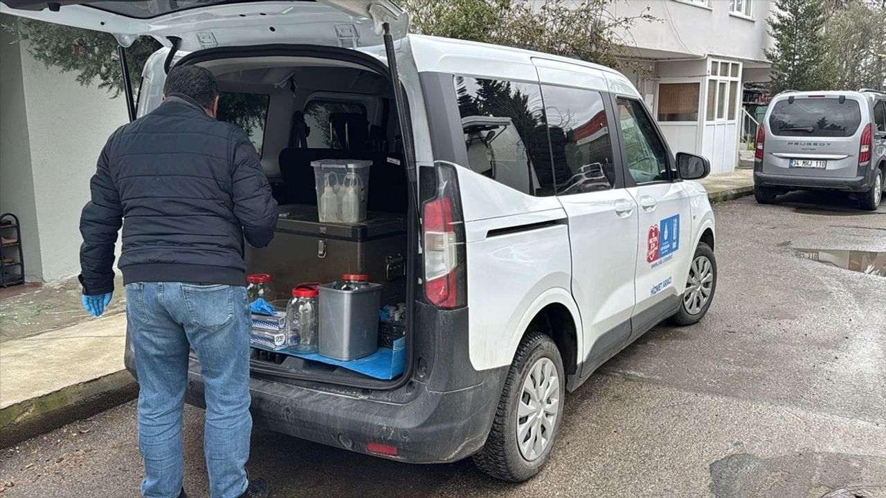 Pendik'te Rögara Dökülen Sıvı İçin İnceleme Başlatıldı