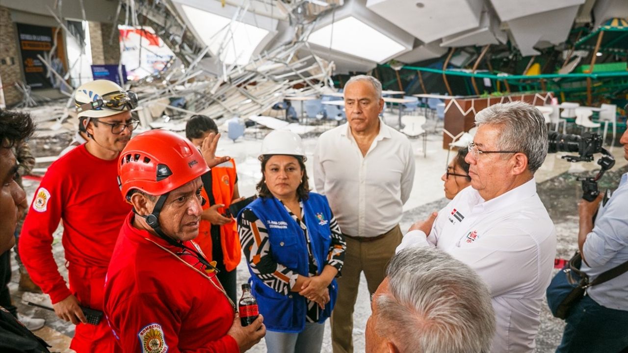 Peru'da Alışveriş Merkezinin Çatısının Çökmesi: 8 Ölü, 80 Yaralı