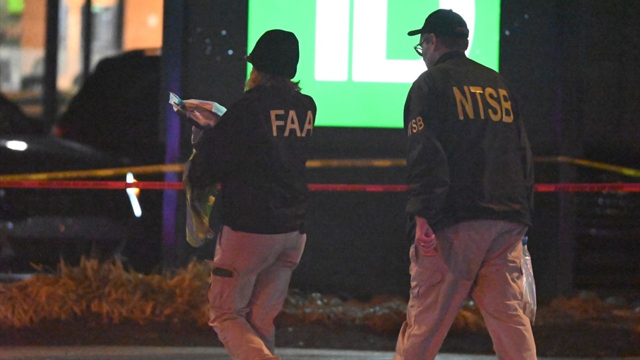 Philadelphia'da Hava Ambulansı Düştü: 6 Kişi Hayatını Kaybedebilir