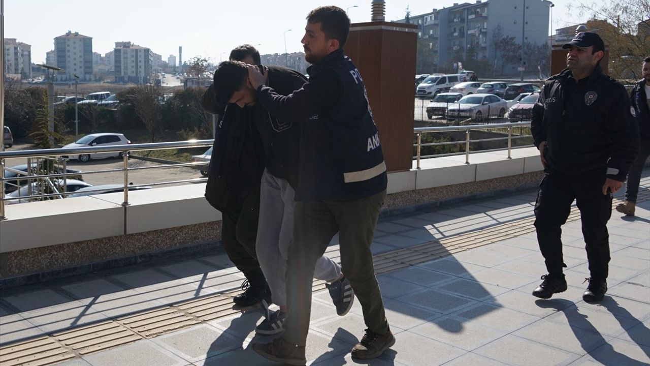 Polatlı'da Genç Kızı Darbeden ve Köpeğini Tekmeleyen Kişi Tutuklandı