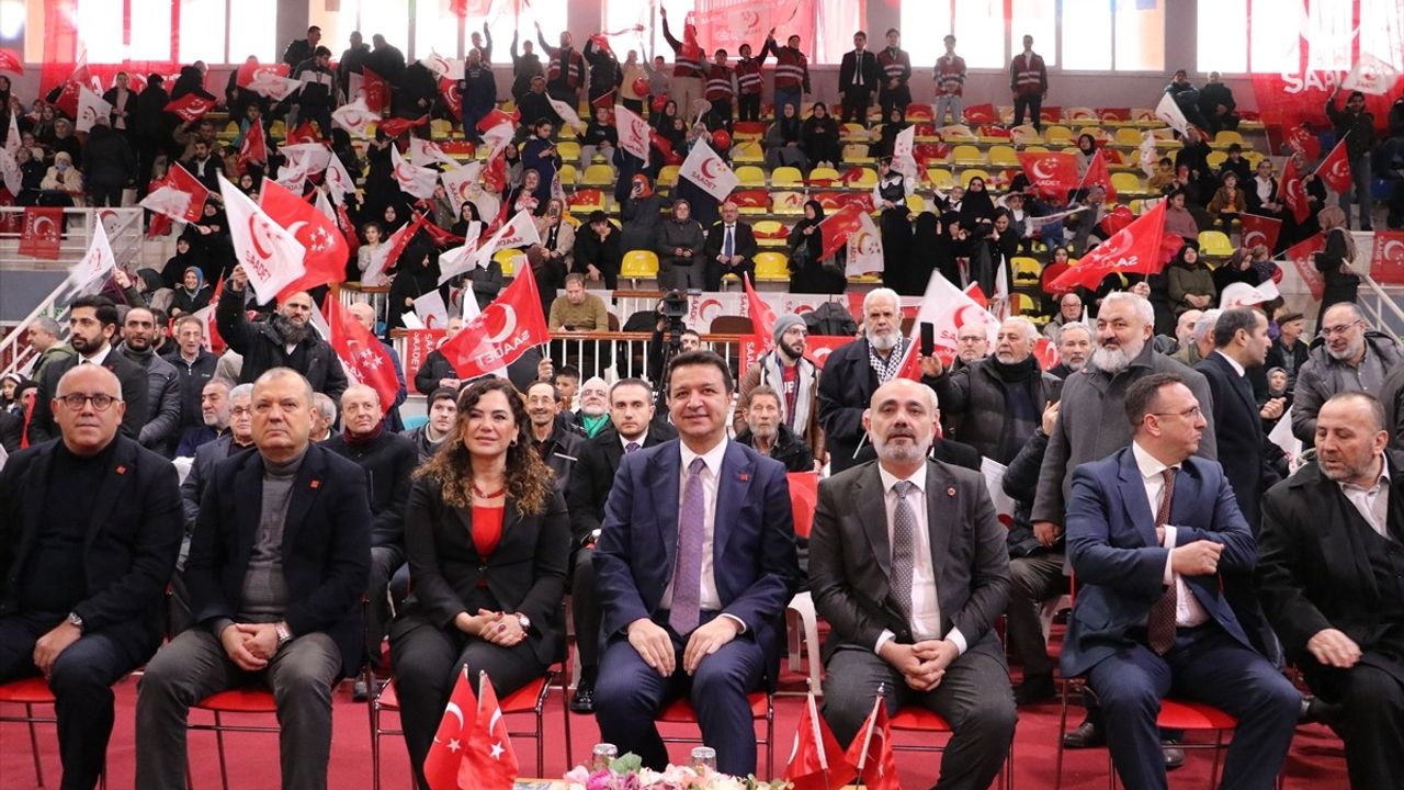 Saadet Partisi Genel Başkanı Arıkan, Tekirdağ İl Kongresi'nde Aile ve Siyaset Üzerine Konuştu