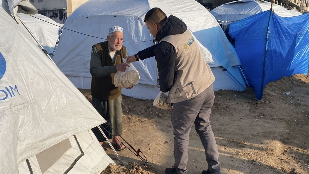 Sadakataşı Derneği Ramazan Yardımlarıyla 30 Ülkede İhtiyaç Sahiplerine Ulaşıyor