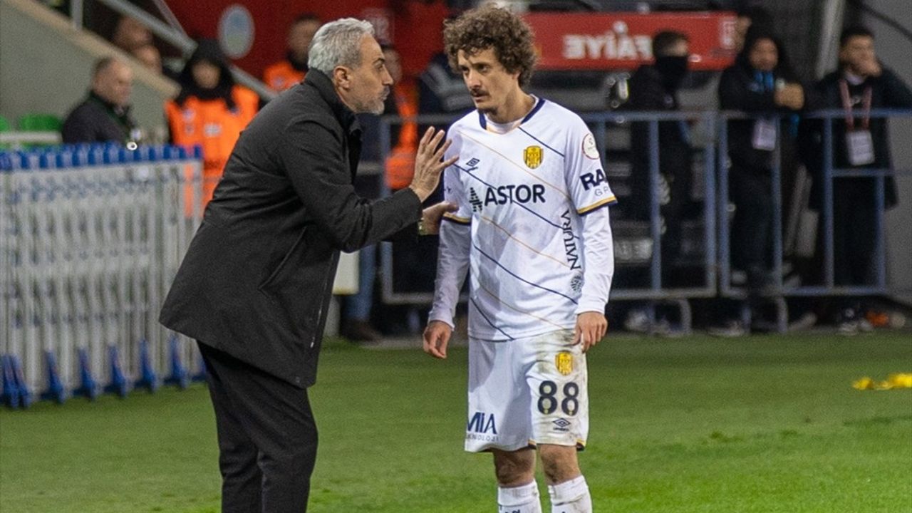 Sakaryaspor ve MKE Ankaragücü Trendyol 1. Lig'de 2-2 Berabere Kaldı