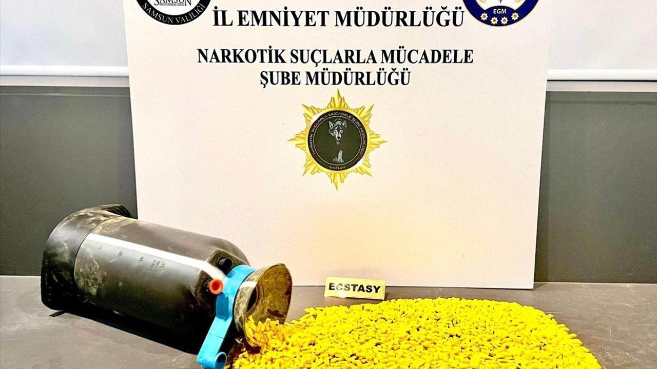 Samsun'da Kargoyla Gönderilen Tarım İlaçlama Pompasında Uyuşturucu Ele Ge geçti