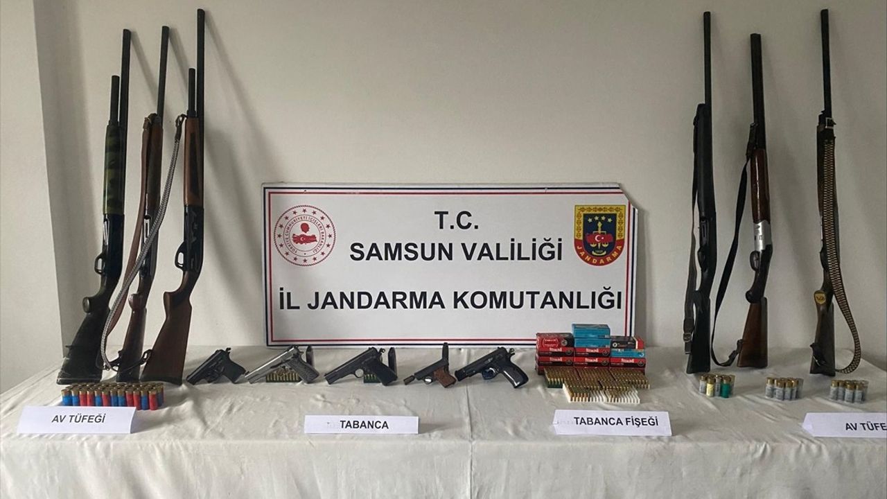 Samsun'da Silah Kaçakçılığı İddiasıyla 4 Şüpheli Gözaltına Alındı