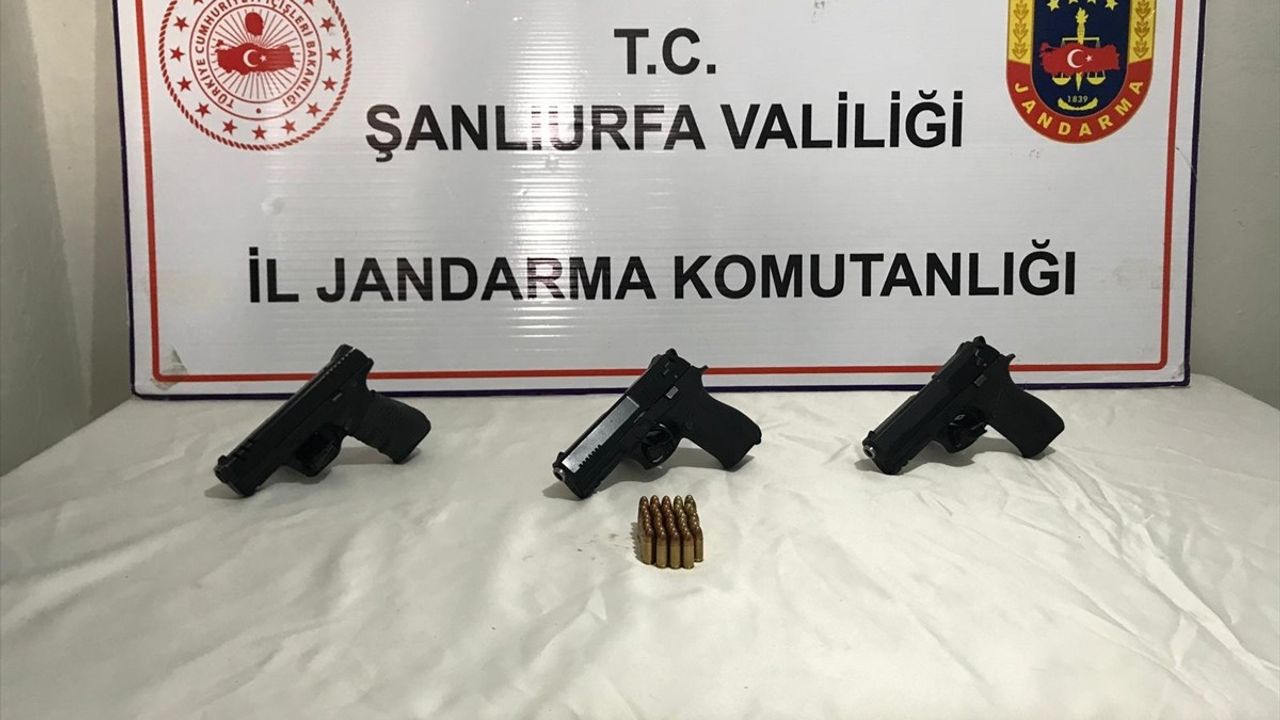 Şanlıurfa'da Silah Kaçakçılığı Operasyonunda 5 Zanlı Gözaltına Alındı