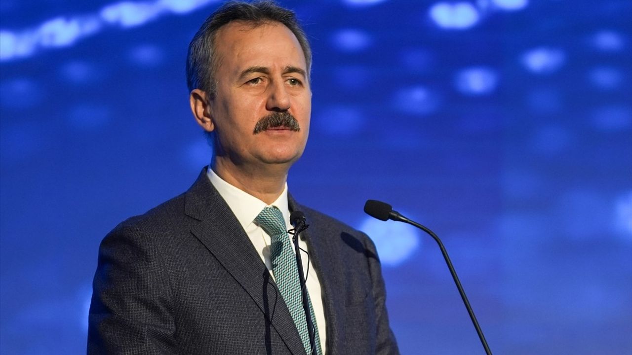 Savunma Sanayii Başkanı Görgün, ROKETSAN Zirvesi'nde Sektörün 2023 Performansını Değerlendirdi