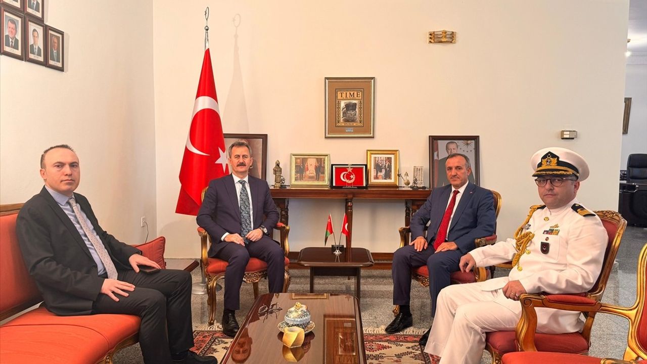 Savunma Sanayii Başkanı Haluk Görgün, Umman'da Temaslarda Bulunuyor