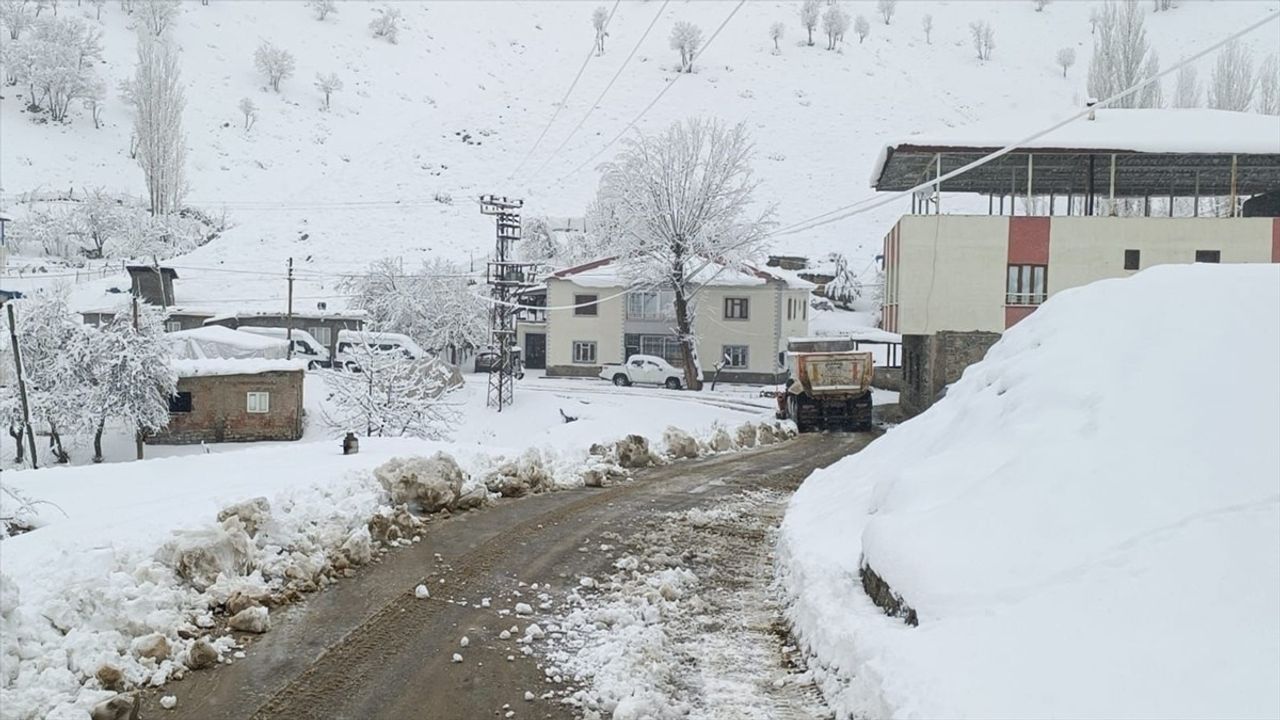 Siirt, Batman, Şırnak ve Bingöl'de 559 Yerleşim Yerine Ulaşım Kapandı