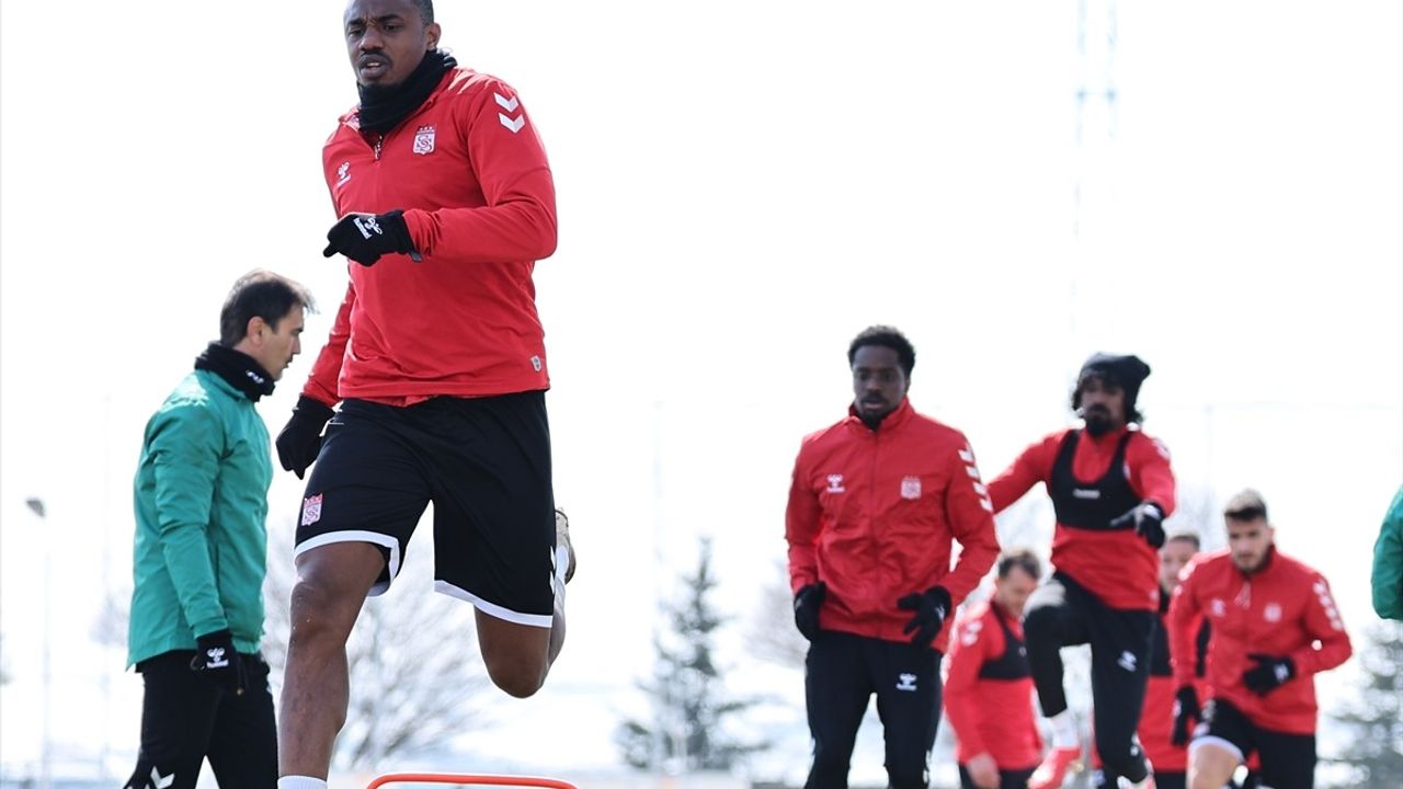 Sivasspor, Başakşehir Maçı İçin Hazırlıklara Başladı