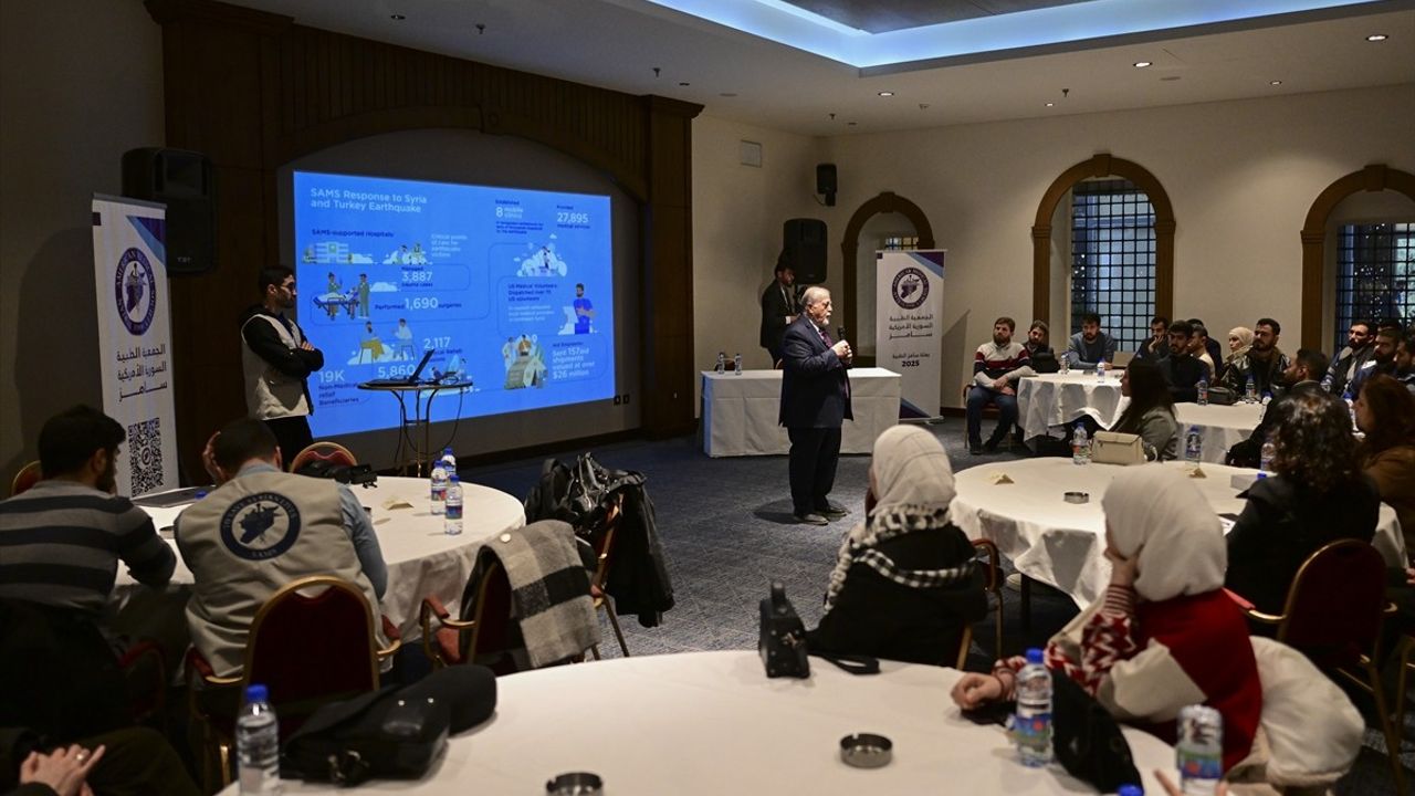 Suriye Amerikan Tıp Derneği, Şam'da Tıp Öğrencileri ve Sağlık Çalışanlarıyla Buluştu