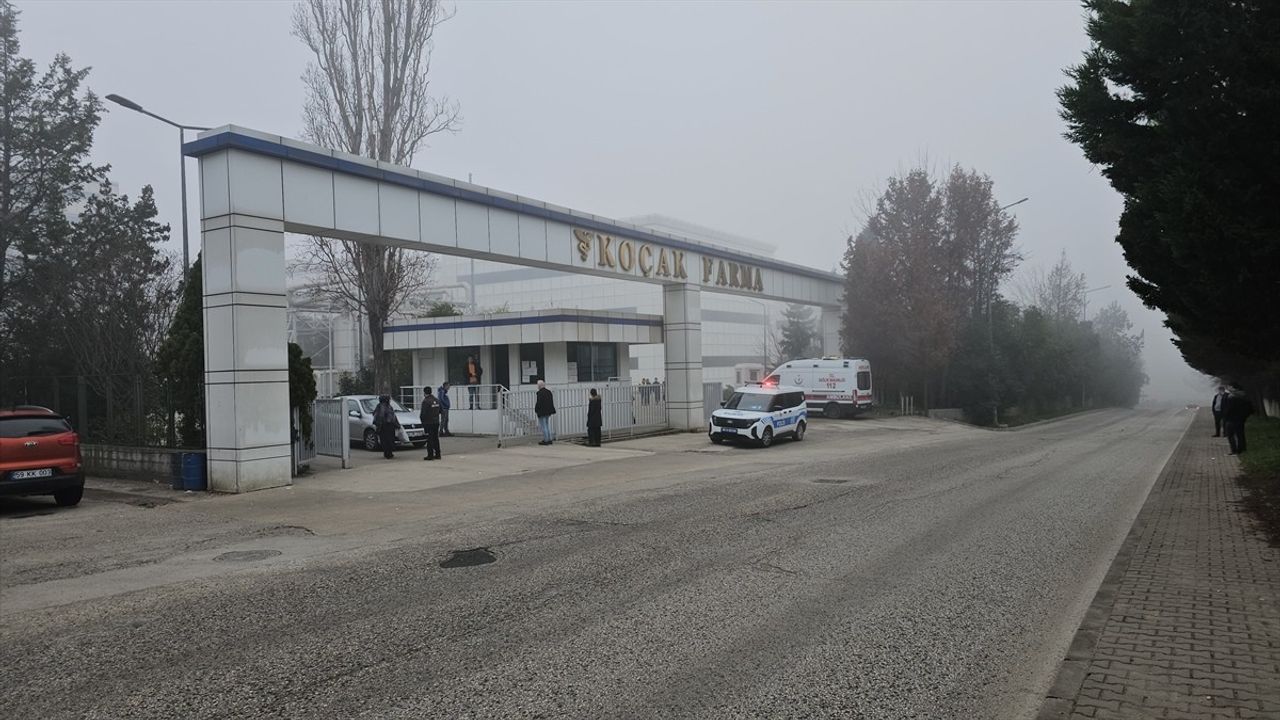 Tekirdağ'da İlaç Fabrikasında Küçük Çaplı Patlama: 3 İşçi Hastaneye Kaldırıldı