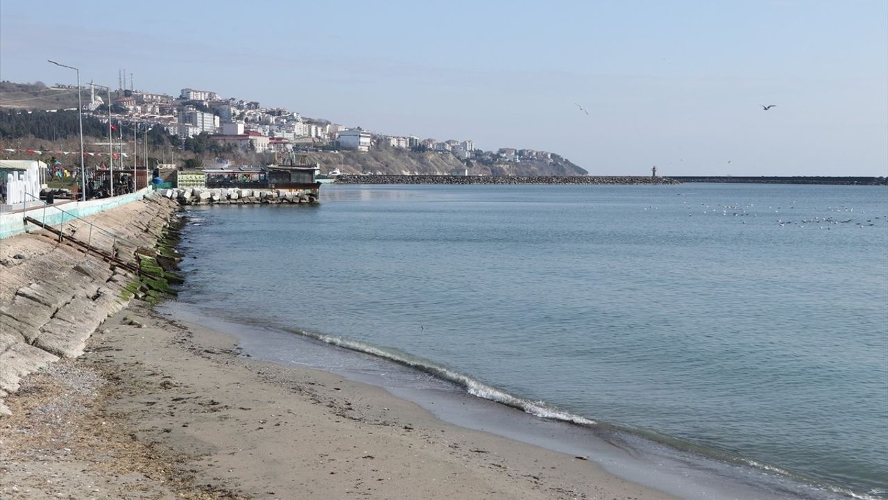 Tekirdağ'da Poyrazın Etkisi Sona Erdi, Deniz Ulaşımı Normale Dönüyor