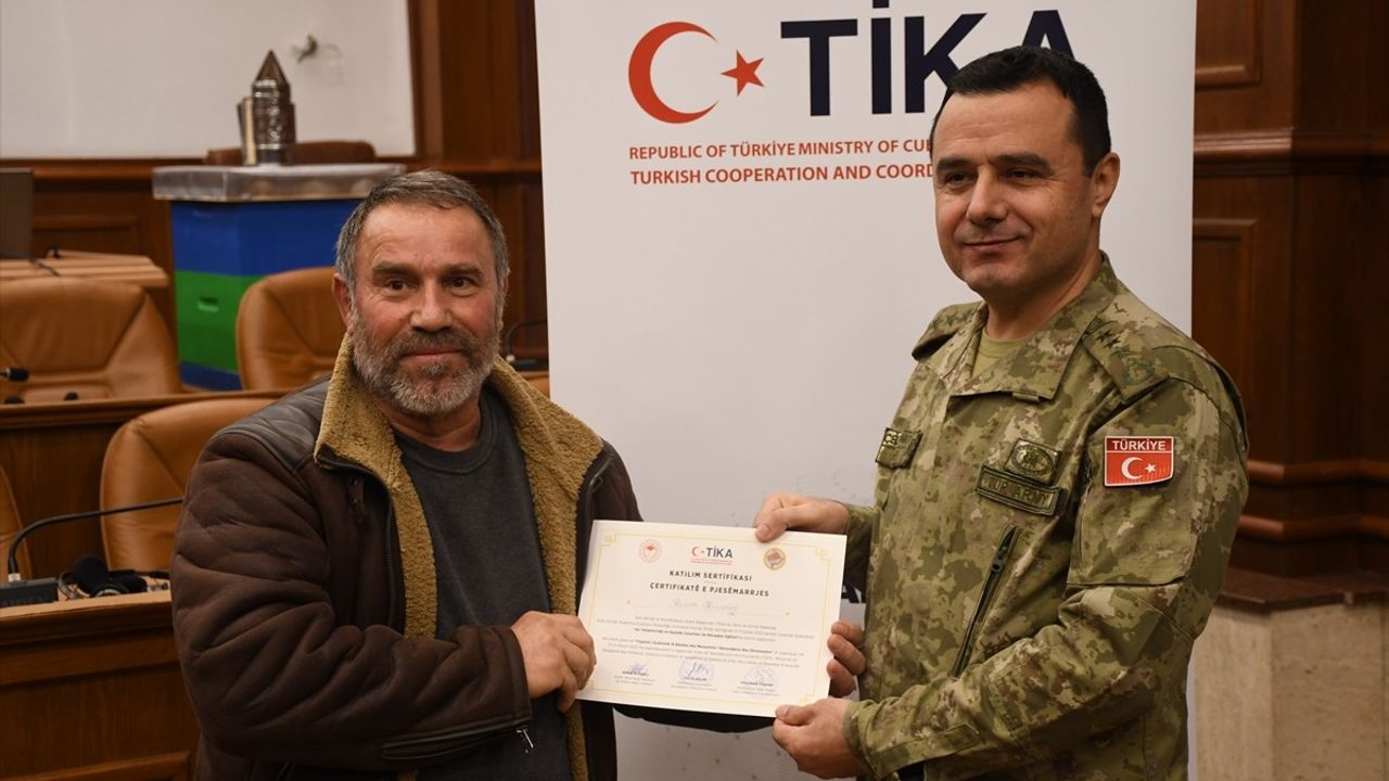 TİKA, Kosovalı Arıcılara Eğitim Desteği Sağladı