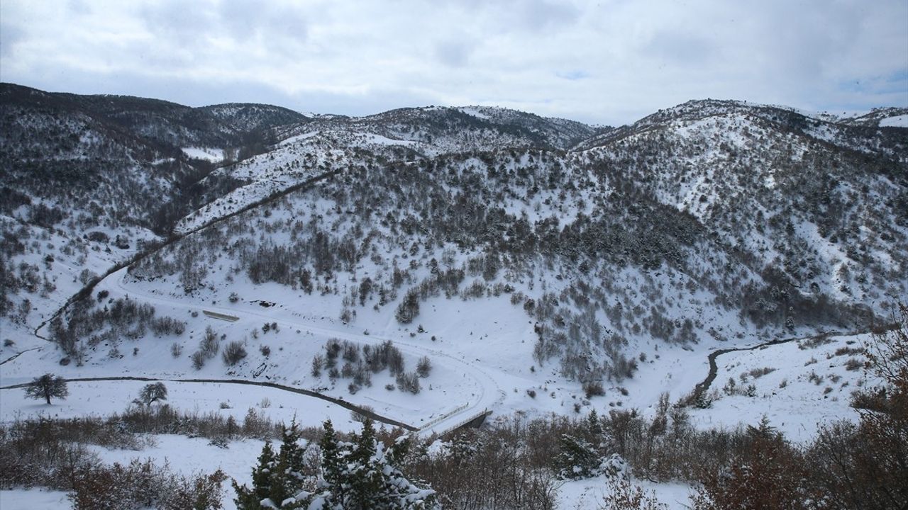 Tokat'ta Kar Yağışı Etkisini Gösteriyor