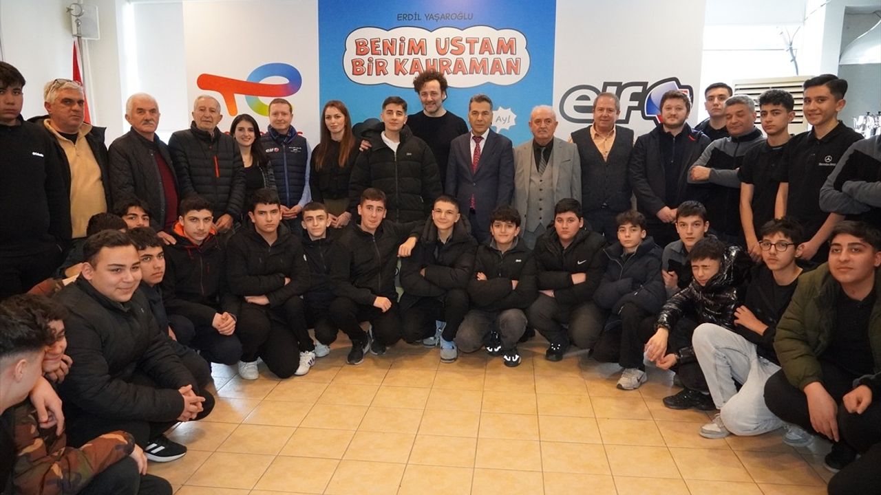 TotalEnergies'den 'Benim Ustam Bir Kahraman' Karikatür Kitabı Tanıtımı