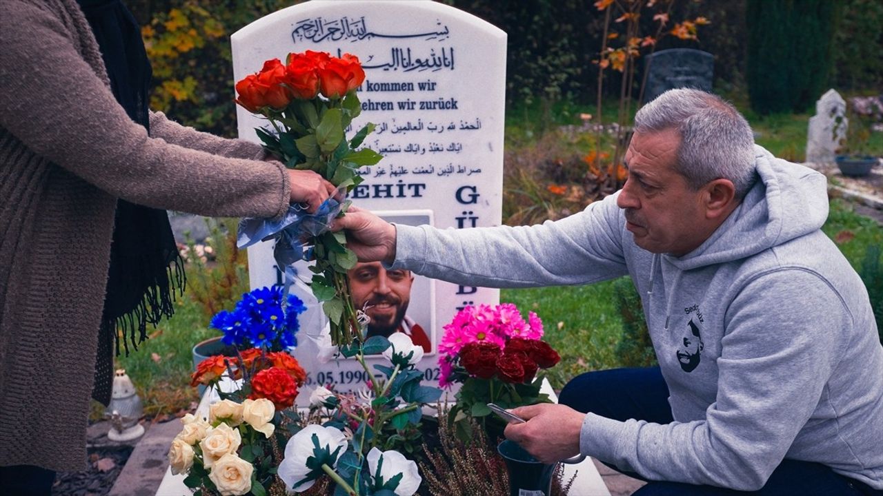 TRT World'ün 'Neo-Nazi Cinayetleri' Belgeseli Yarın Yayında