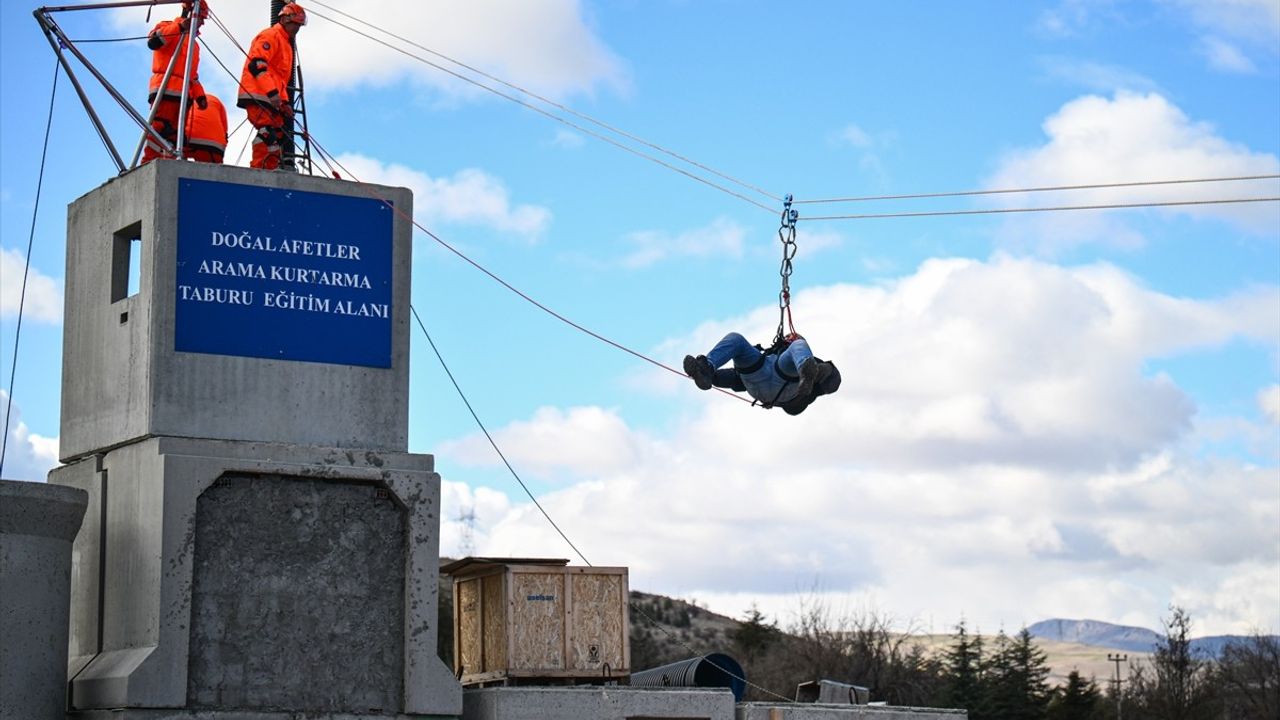 TSK İnsani Yardım Tugayı Çok Amaçlı Arama Kurtarma Tatbikatı Gerçekleştirdi