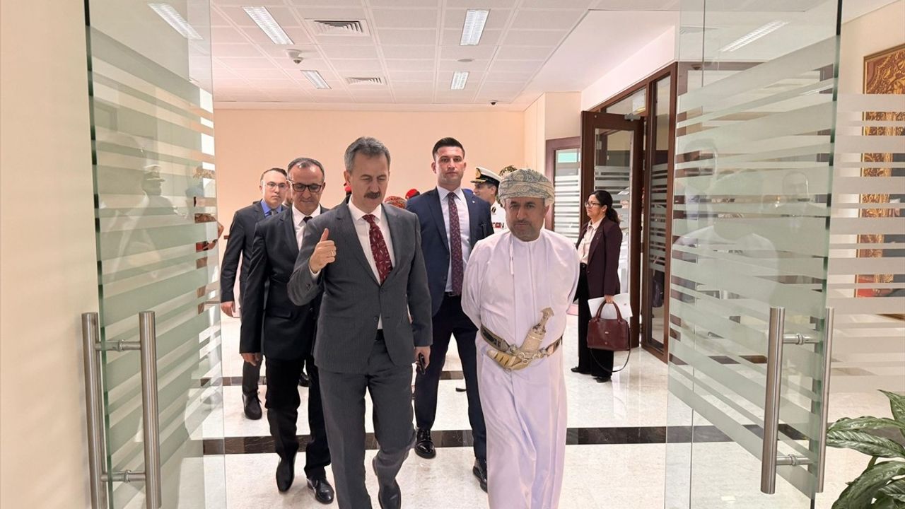 Türk Savunma Sanayisi Umman'da Stratejik Anlaşmalara İmza Attı