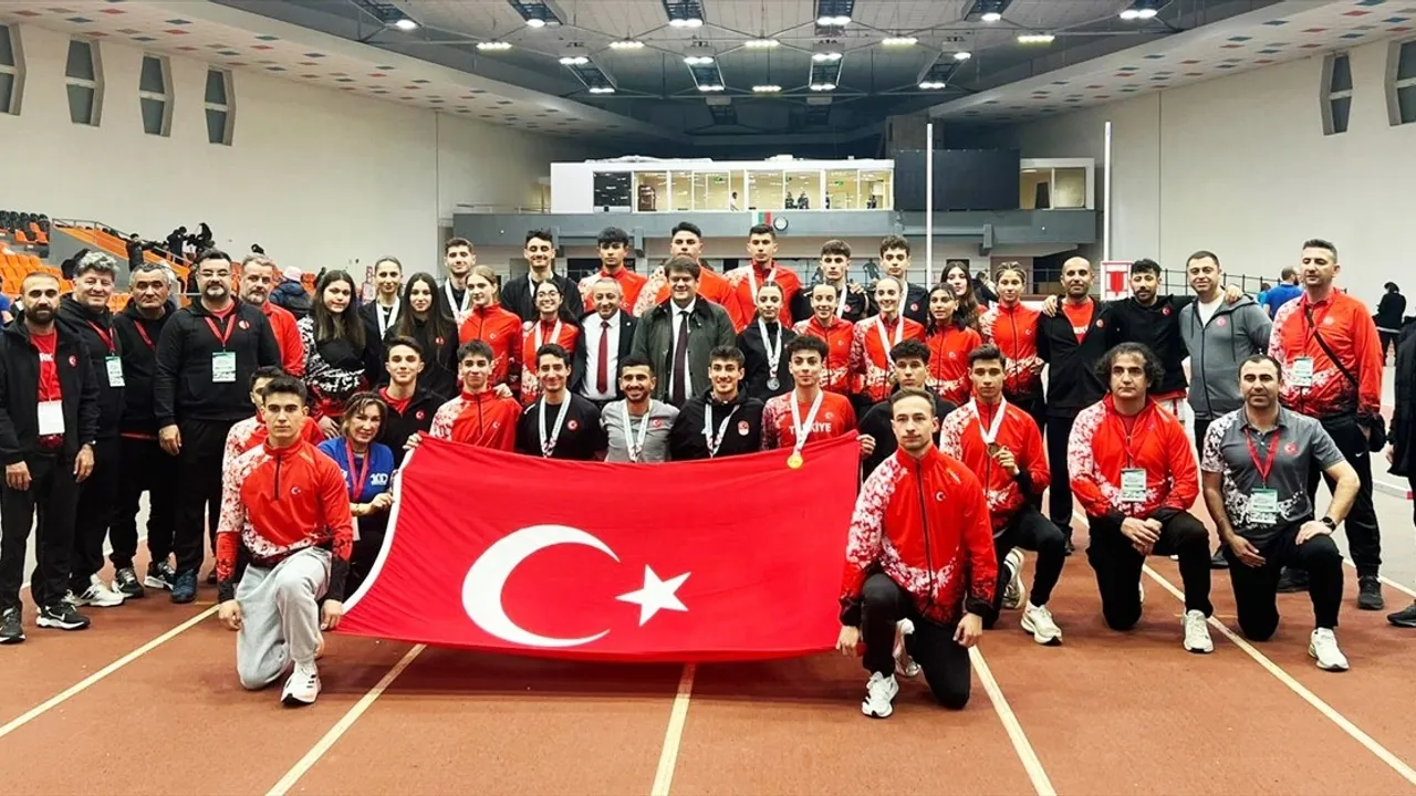 Türkiye, 20 Yaş Altı Balkan Atletizm Salon Şampiyonası'nde 13 Madalya Kazandı