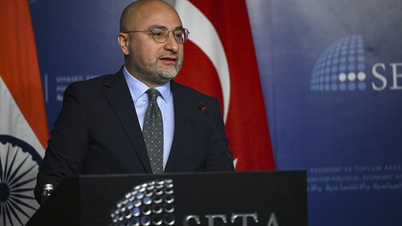 Türkiye-Hindistan İlişkileri Konferansı SETA Tarafından Düzenlendi