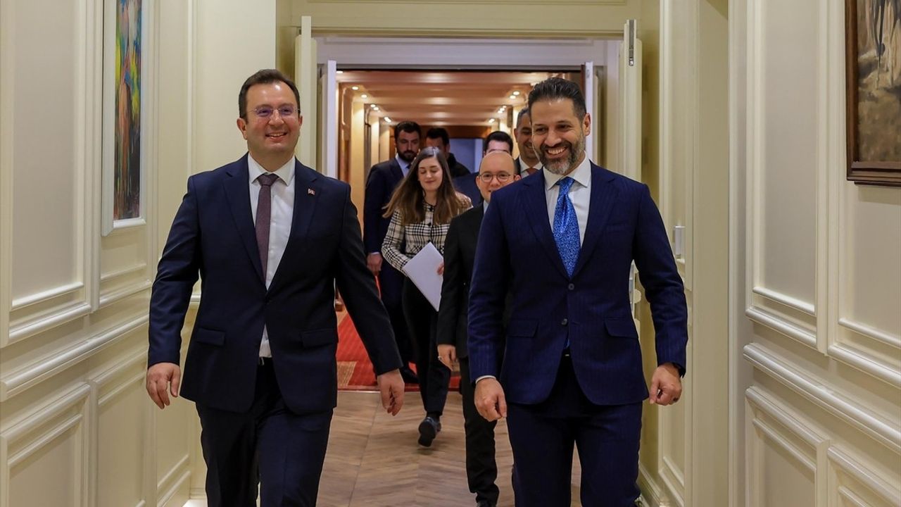 Türkiye'nin Erbil Başkonsolosu Erman Topçu, IKBY Başbakan Yardımcısı Kubat Talabani ile Görüştü