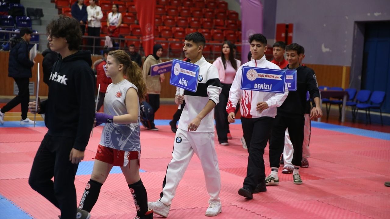 Türkiye Okul Sporları Gençler Kick Boks Şampiyonası Ordu'da Başladı