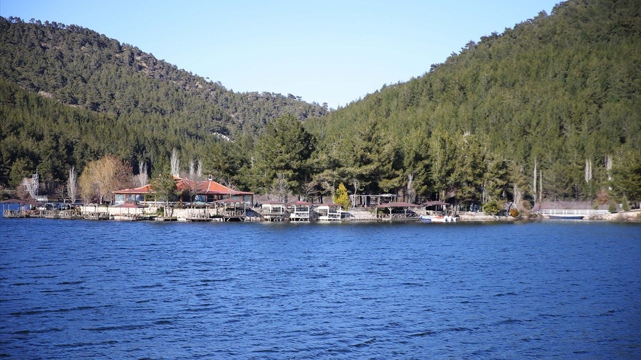 Ula Göleti'nin Su Seviyesi Yağışlarla Yeniden Yükseldi