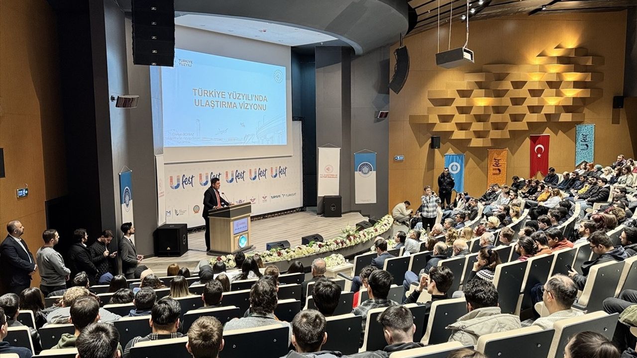 Ulaştırma ve Altyapı Bakan Yardımcısı Boyraz, Konya'da U FEST Etkinliğinde Gençlere Proje Desteği Çağrısında Bulundu
