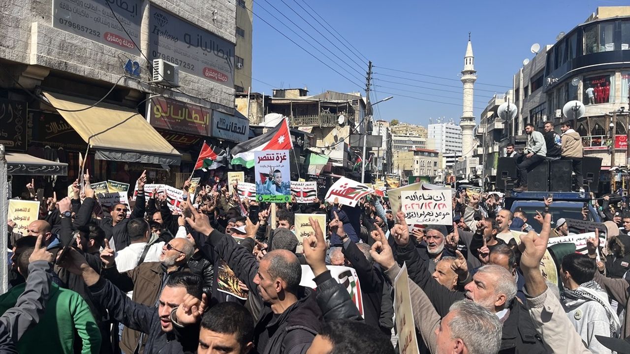 Ürdün'de Filistinli Göç Ettirme Politikalarına Protesto