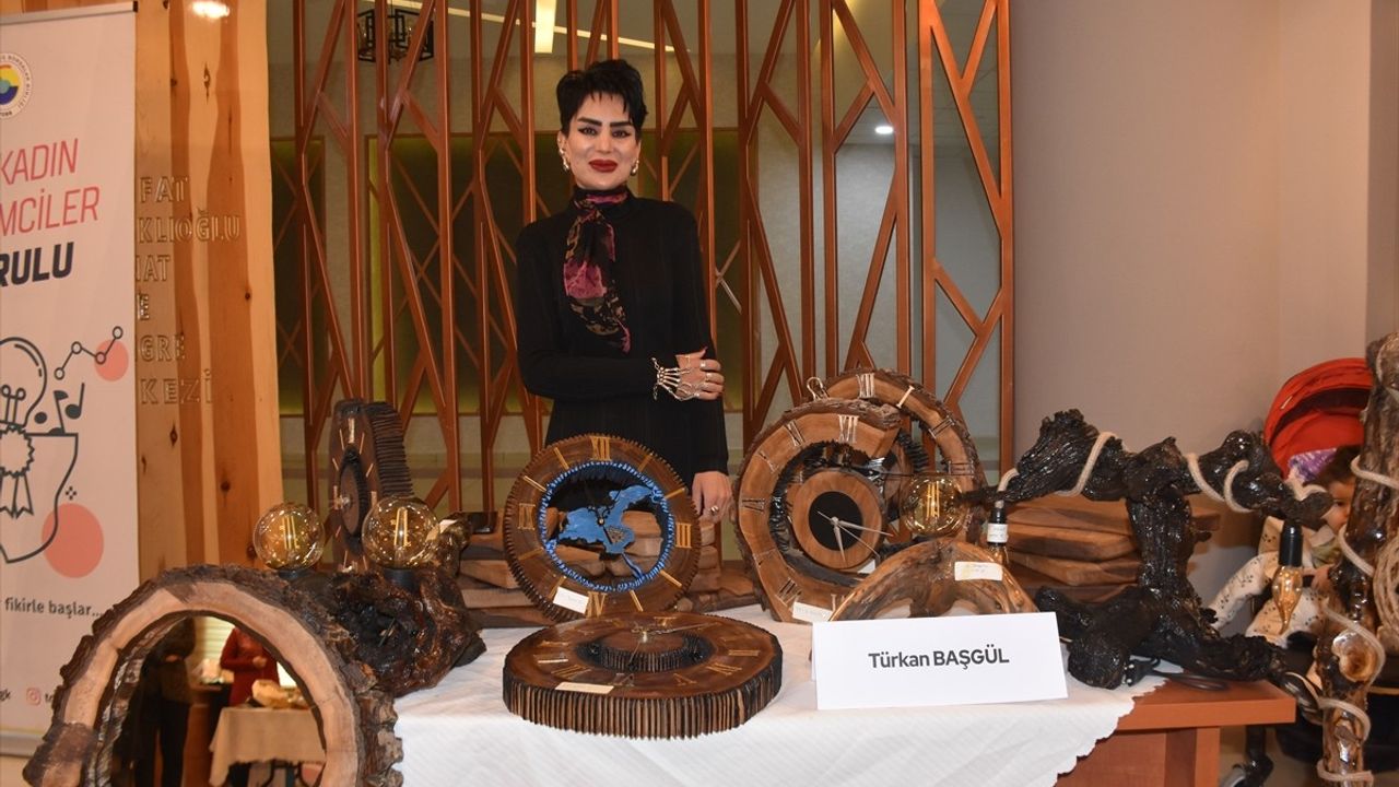 Van'da Hediyelik Ürünler Tanıtım ve Pazarlama Sergisi Açıldı