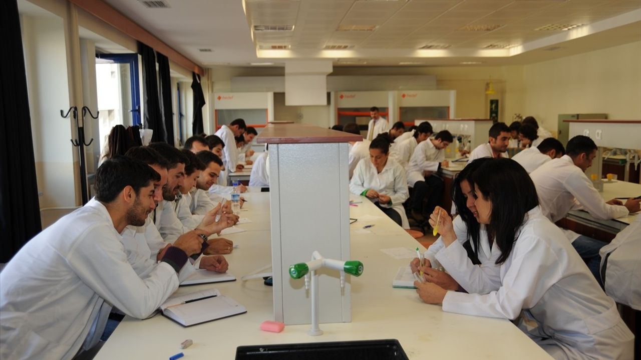 Yükseköğretim Kurulu, Depremlerden Etkilenen Üniversitelerin Bilimsel Çalışmalarını Açıkladı