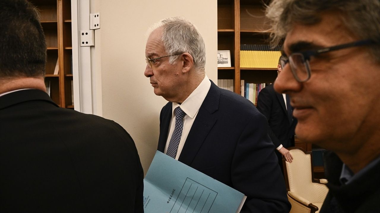 Yunanistan'ın Yeni Cumhurbaşkanı Konstantinos Tasulas Seçildi