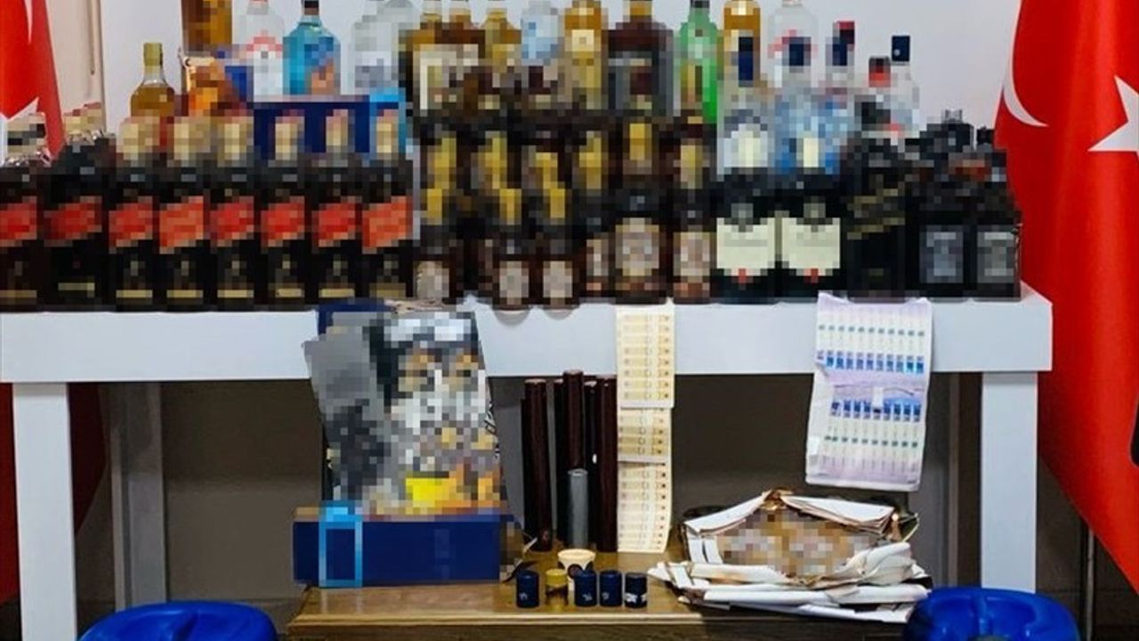 Zeytinburnu'nda Sahte İçki Operasyonu: İki Şüpheli Gözaltına Alındı