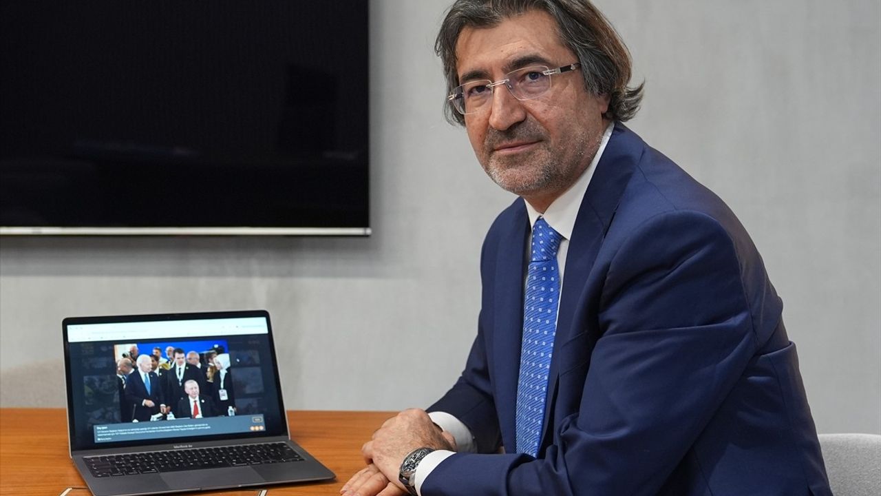 Ziraat Bankası Genel Müdürü Çakar, Anadolu Ajansı'nın 'Yılın Kareleri' Oylamasına Katıldı