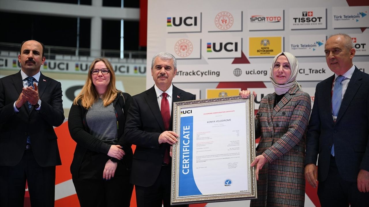 2025 UCI Pist Bisikleti Uluslar Kupası'nın Açılış Seremonisi Konya'da Gerçekleştirildi