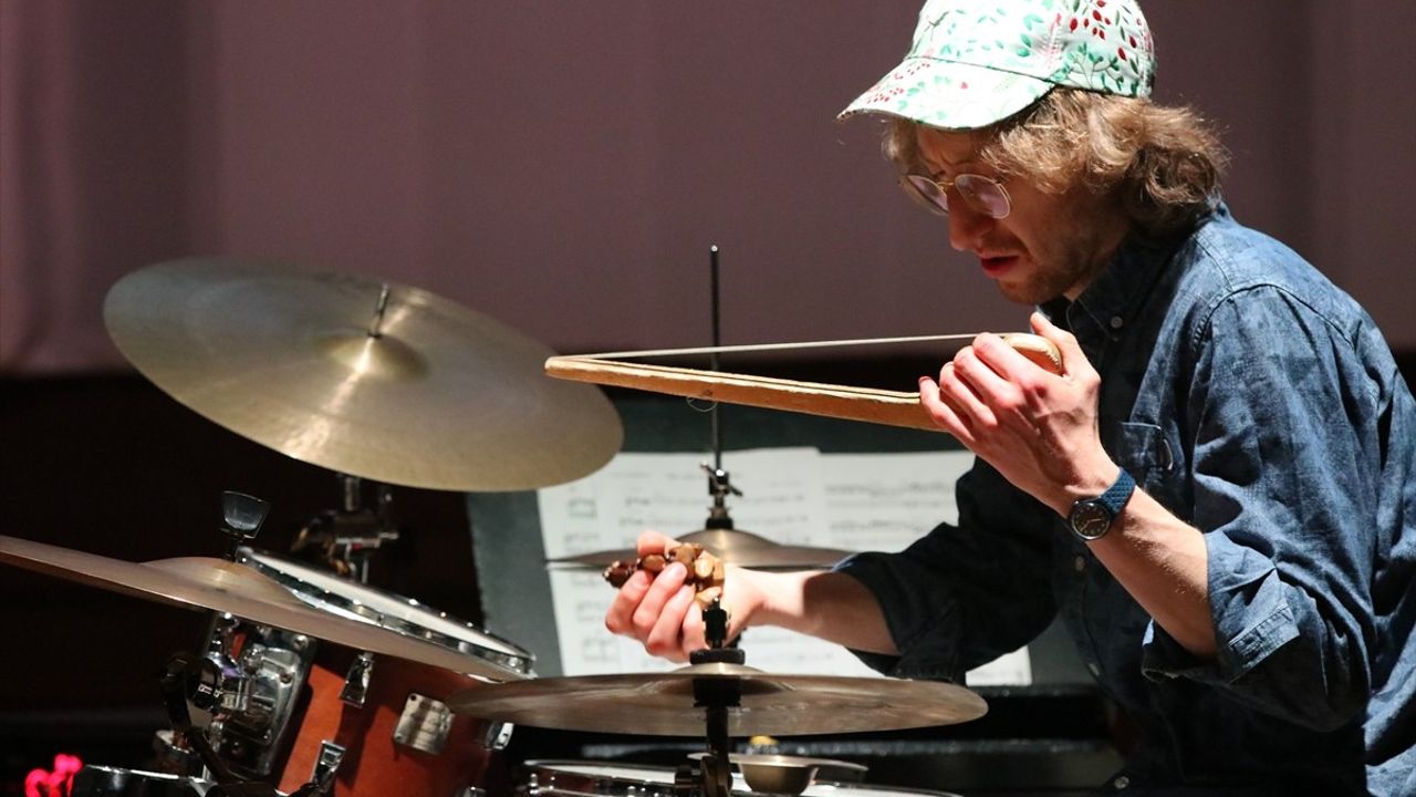 32. İzmir Avrupa Caz Festivali Mother 'Tzivaeri' Konseriyle Devam Ediyor