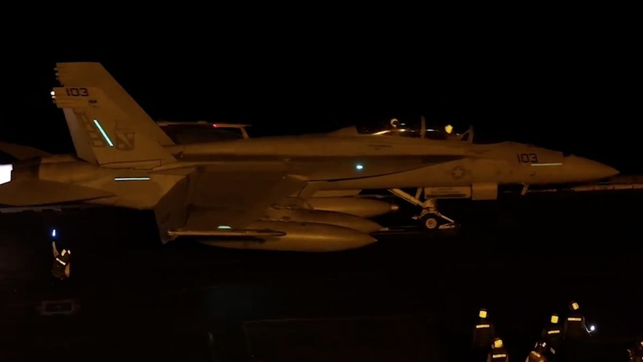 ABD, Yemen'in Çeşitli İllerine Hava Saldırıları Düzenledi