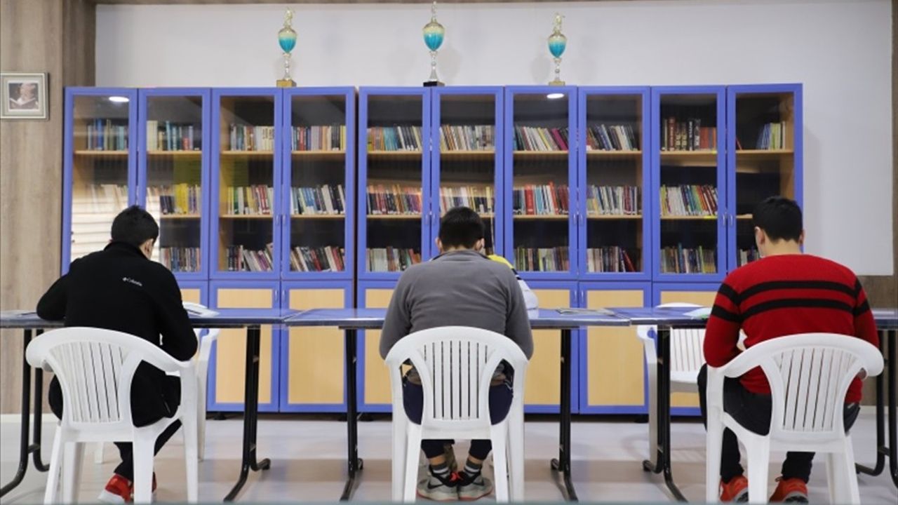 Adalet Bakanı Tunç'tan Tutuklu ve Hükümlülere Eğitim Desteği Açıklaması