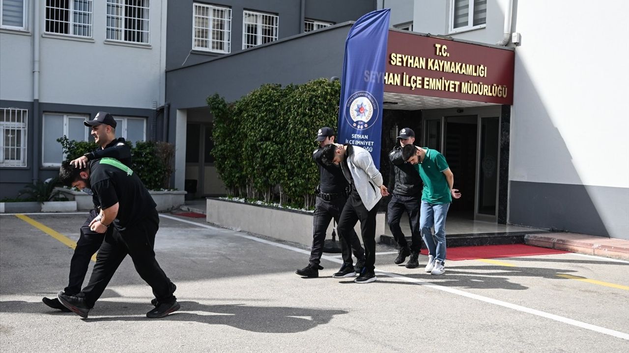 Adana'da Bir Kişiyi Döverek Parasını Gasbettikleri İddia Edilen 6 Şüpheli Yakalandı