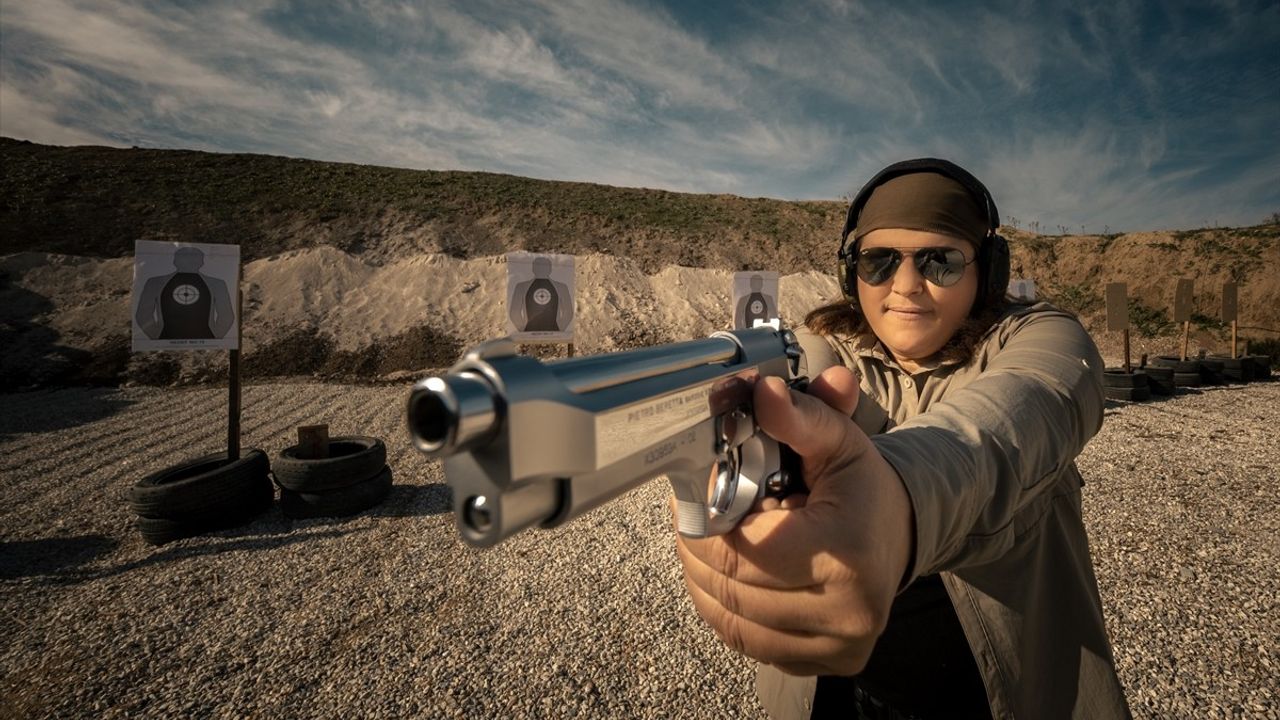 Adana Emniyet Müdürü Ahmet Hakan Arıkan, 8 Mart Dünya Kadınlar Günü'nü Kutladı