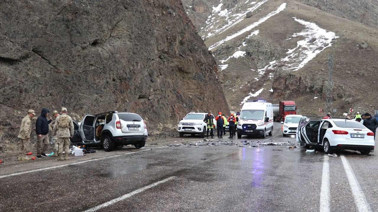 Ağrı'da Trafik Kazası: 1 Ölü, 7 Yaralı