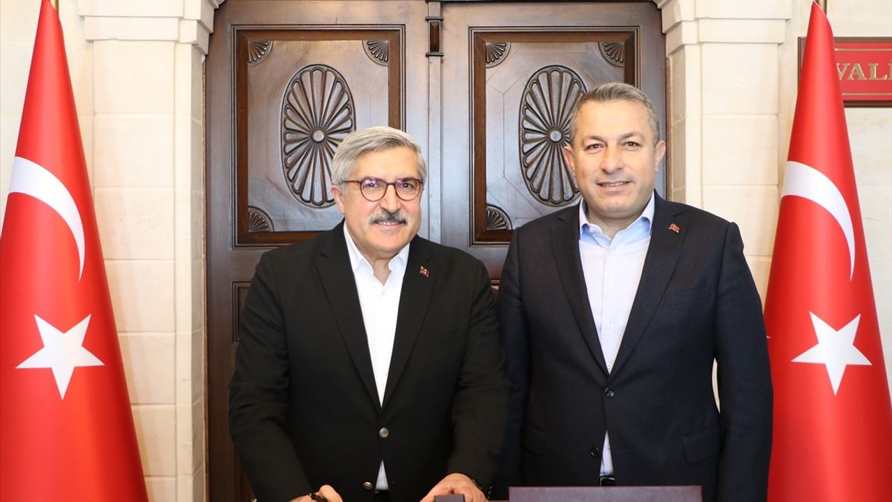 AK Parti Genel Başkan Yardımcısı Hüseyin Yayman Kilis'te Ziyaretlerde Bulundu